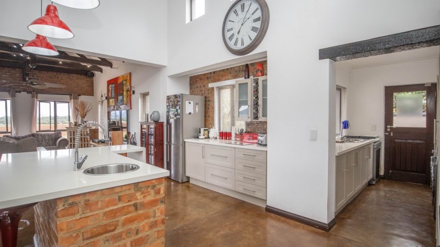 To Let 3 Bedroom Property for Rent in The Coves North West